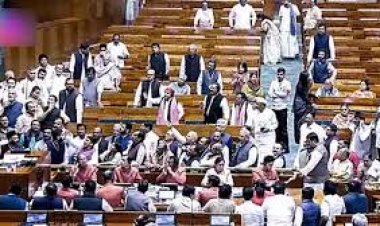 लोकसभा की कार्यवाही शुरू होते ही स्थगित, विपक्ष का बदस्तूर जारी है हंगामा