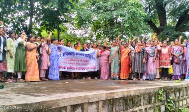 सरकार का ध्यानाकर्षण कराने शांति पूर्ण तरीके से होगा 1 सितंबर को आंगनबाड़ी कार्यकर्ता सहायिकाओं का हड़ताल,तैयारी को लेकर हुई महत्वपूर्ण बैठक,जिला प्रशासन के माध्यम से ज्ञापन सौंप करेंगे राज्य और केंद्र सरकार से मांग पूरा करने का आग्रह