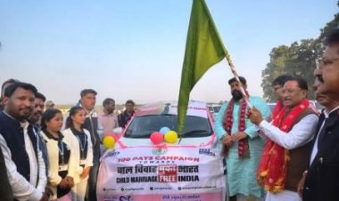 मुख्यमंत्री ने किसान महतारी सम्मेलन स्थल से जागरूकता रथ को हरी झंडी दिखाकर किया रवाना