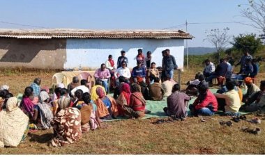 सुदूर पहाड़ी क्षेत्र के ग्राम पंचायत करादरी पीएम जनमन आवास के हितग्राहियो के लिए प्रगति चौपाल आयोजित