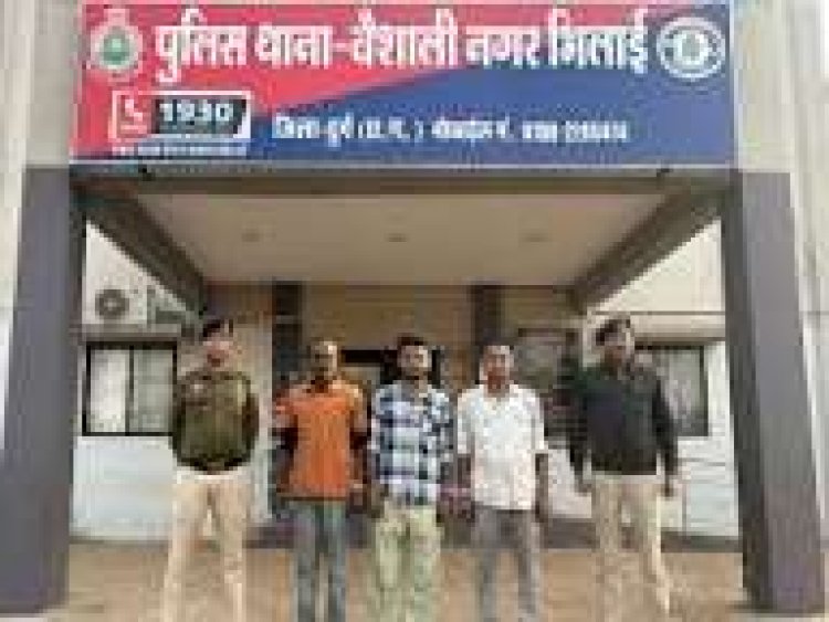 दुर्ग जिले में बढ़ते अपराध को लेकर पुलिस हर कदम उठा रही है, जिससे अपराधों पर अंकुश लगाया जा सके