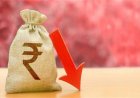 Rupee slips again: रुपया फिर टूटा, अब तक के सबसे निचले स्तर पर