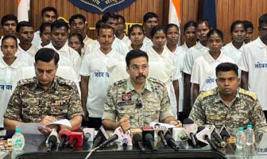 37 नक्सलियों ने किया आत्मसमर्पण