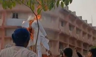 जमीन गाइडलाइन दर वृद्धि…AAP ने फूंका वित्तमंत्री का पुतला