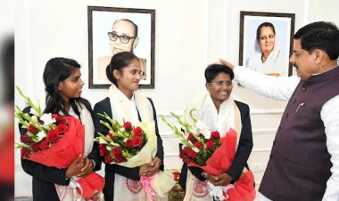 MP की तीन महिला क्रिकेट खिलाड़ियों को मिलेंगे 25-25 लाख रुपये, CM मोहन ने कहा- कोच को भी मिलेगा इतना पैसा