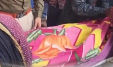 कार की टक्कर से सहायक शिक्षक की मौत, दो बच्चे घायल