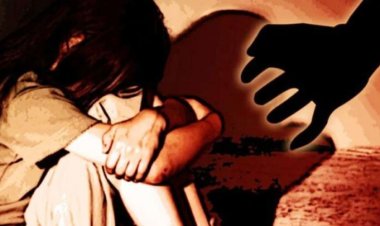 घर में अकेली बेटी को देख बिगड़ी पिता की नियत, नाबालिग से जबरन दुष्कर्म कर मिटाई हवस