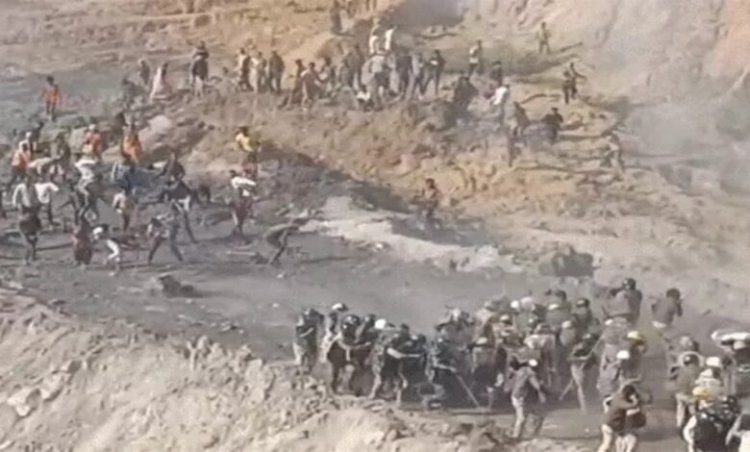 सरगुजा में कोल माइंस विस्तार विरोध, पुलिस-ग्रामीण झड़प, 25 पुलिसकर्मी घायल