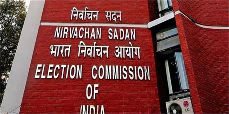 Supreme Court ने ECI को SIR विस्तार याचिकाओं पर 31 दिसंबर तक फैसला करने का दिया आदेश