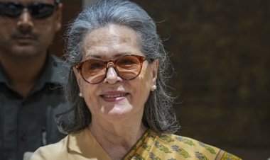 कांग्रेस की वरिष्ठ नेता और संसदीय दल की अध्यक्ष सोनिया गांधी की तबीयत बिगड़ी, दिल्ली के सर गंगाराम अस्पताल में भर्ती