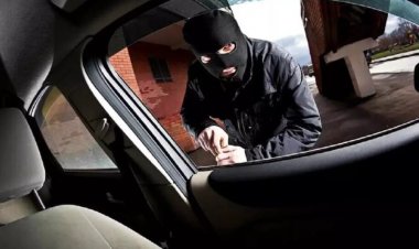 रायपुर में दिनदहाड़े बड़ी चोरी: कार का शीशा तोड़कर 10 लाख नकद और एप्पल लैपटॉप ले उड़े चोर