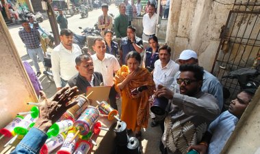 बूढ़ापारा में 110, सत्ती बाजार में 55 प्रतिबंधित चाइनीज माझा जप्त