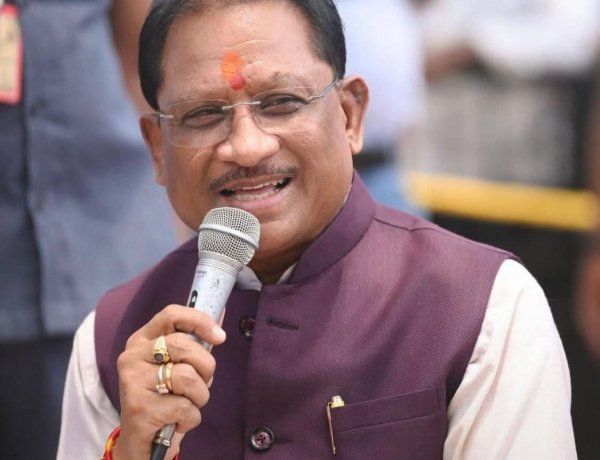 जशपुर में मुख्यमंत्री विष्णुदेव साय का आज दौरा, तिरंगा यात्रा में होंगे शामिल : हेलीकॉप्टर से कुनकुरी पहुंचेंगे मुख्यमंत्री, 1:30 से 3:30 बजे तक तिरंगा यात्रा कार्यक्रम में करेंगे शिरकत