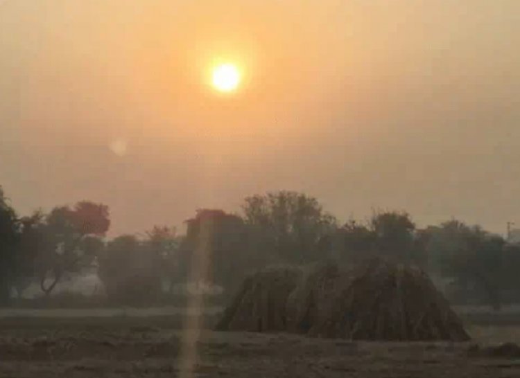 छत्तीसगढ़ में सुबह-शाम ठंड पड़ रही है वहीं दिन में हल्की गर्मी महसूस की जा रही