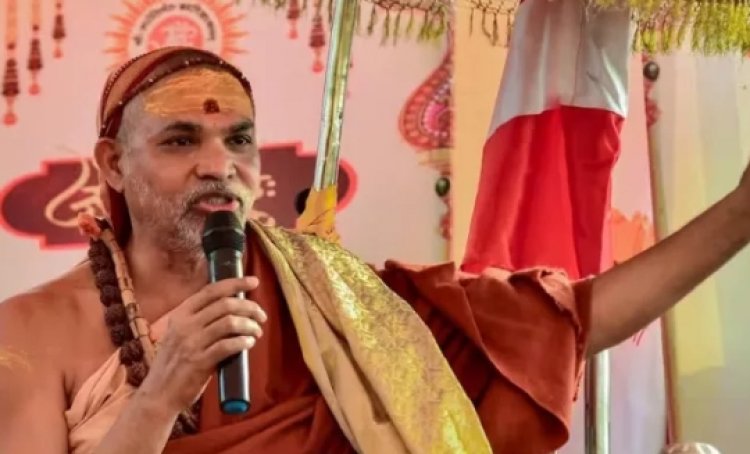 संगम तट पर शंकराचार्य अविमुक्तेश्वरानंद के धरने पर हमले की कोशिश का आरोप, लाठी-डंडों के साथ पहुंचे युवक, सुरक्षा बढ़ाने की मांग