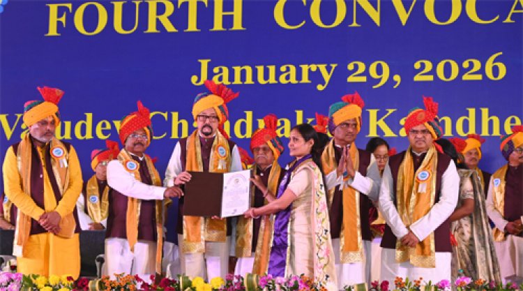 दीक्षांत समारोह केवल पढ़ाई पूरी करने का अवसर नही, जिम्मेदारियों भरी यात्रा की शुरूआत है - डेका