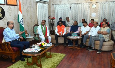 राज्यपाल रमेन डेका से छत्तीसगढ़ रेडक्रॉस सोसायटी की नवगठित प्रबंध समिति ने की सौजन्य भेंट….