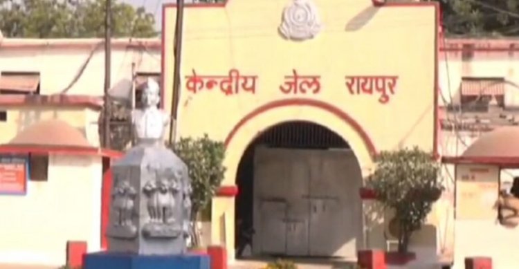 बड़ी खबर… पुलिस को चकमा देकर कैदी बाप-बेटे फरार, पहले भी दर्जनों कैदी हो चुके हैं ऐसे फरार