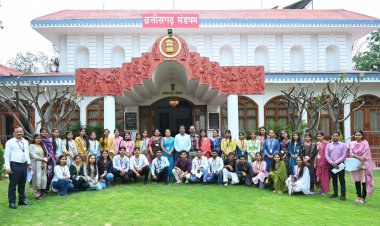 पहली बार महाविद्यालय के विद्यार्थियों ने किया लोकभवन का भ्रमण….