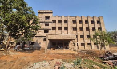 जशपुर में स्वास्थ्य अधोसंरचना को मिल रही नई मजबूती : जिला चिकित्सालय में 50 बिस्तरीय क्रिटिकल केयर ब्लॉक निर्माण अंतिम चरण में