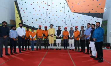 मुख्यमंत्री विष्णुदेव साय ने स्पोर्ट्स क्लाईबिंग वॉल इंडोर स्टेडियम का किया शुभारंभ 