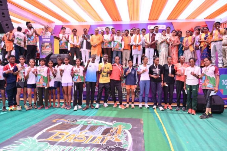 बस्तर हेरिटेज मैराथन 2026: 9,800 से अधिक धावकों के साथ रचा इतिहास, वैश्विक मंच पर चमका बस्तर