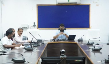 जशपुर में शिक्षा पर सख्ती: बायोमेट्रिक हाजिरी अनिवार्य, लापरवाही पर वेतन रोकने के निर्देश
