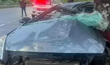 दर्दनाक सड़क हादसा: पेड़ से टकराई तेज रफ्तार कार, दो युवकों की मौत