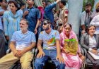RAHUL GANDHI DHARNA : 5 घंटे का धरना, फिर दर्ज हुई FIR!
