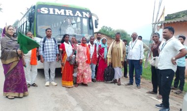 जशपुर से 204 श्रद्धालु प्रभु श्री रामलला दर्शन के लिए अयोध्या रवाना