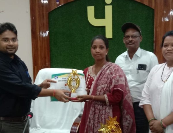 जशपुर जिले की प्रमुख खबर : जशपुर में रोजगार, स्वास्थ्य और विकास को रफ्तार: 540 युवाओं को प्रशिक्षण, समूहों को ऋण; जटिल सर्जरी सफल