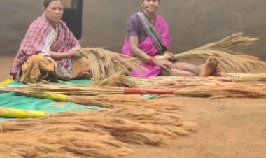 जब जंगलों की छांव से निकलकर स्वावलंबन की मिसाल बनीं नारायणपुर की महिलाएं