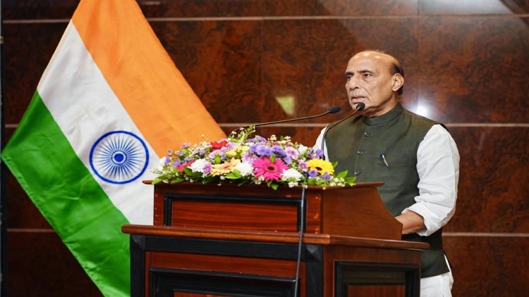 हिंद महासागर क्षेत्र की सामूहिक सुरक्षा और समृद्धि के लिए समुद्री मार्गों की सुरक्षा जरूरी : राजनाथ सिंह