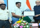 राज्यपाल से गेड़ी नर्तक अनिल गढ़ेवाल ने की भेंट