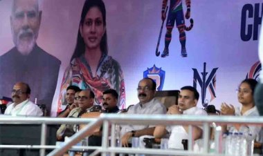 छत्तीसगढ़ उप मुख्यमंत्री अरुण साव ने की खिलाड़ियों की हौसला अफजाई, मैच देखने पहुंचे हॉकी स्टेडियम