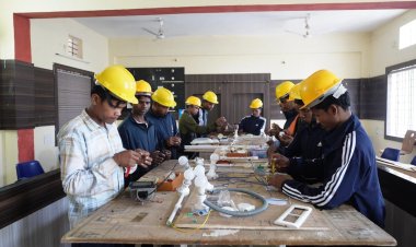 बस्तर के युवाओं को कौशल प्रशिक्षण से मिल रही आत्मनिर्भरता की नई राह