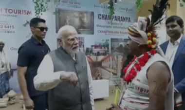 प्रधानमंत्री नरेन्द्र मोदी ने छत्तीसगढ़ के स्टाल की सराहना की