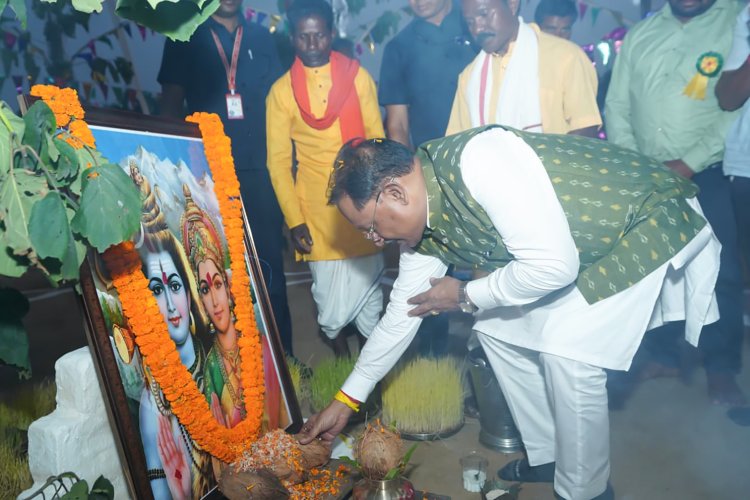 आदिवासी समाज का इतिहास गौरवशाली, हमारी संस्कृति और प्रकृति संरक्षण की परंपरा पूरे देश के लिए प्रेरणा : मुख्यमंत्री  विष्णु देव साय