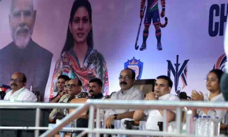 छत्तीसगढ़ उप मुख्यमंत्री अरुण साव ने की खिलाड़ियों की हौसला अफजाई, मैच देखने पहुंचे हॉकी स्टेडियम